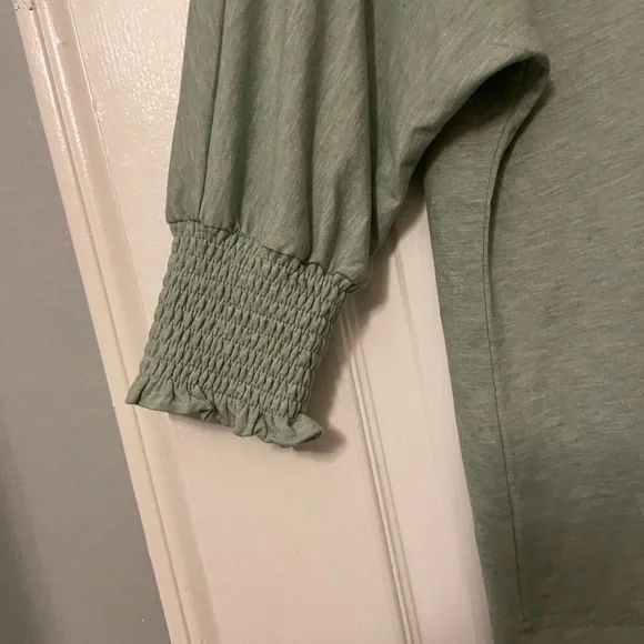 DokoToo, Women's Olive Green Top - Picture 5 of 12